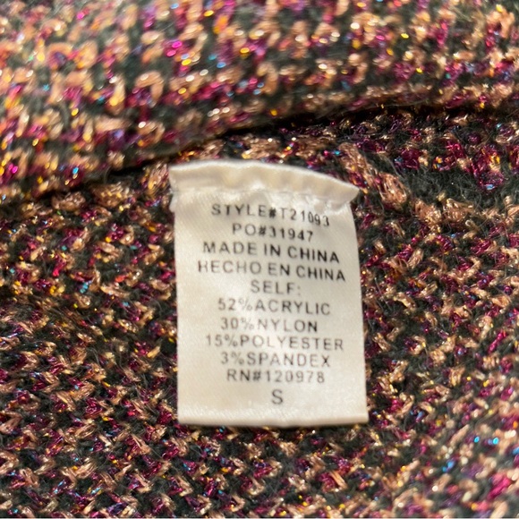 ENTRO NAOMI oversized GREEN COWGIRL SWEATER- 
Small - Picture 8 of 10